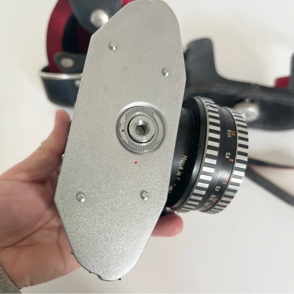 VTG Ihagee Dresden Exakta 500 35mm Camera Carl Zeiss Jena Tessar 50mm 1:2.8 Lens